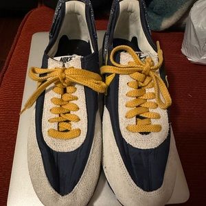 Nike undercover nwot/nwob men’s size 7/ women’s 8.5